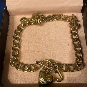 Juicy couture gold chain necklace